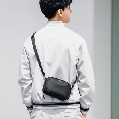 حقيبة الكتف الرجالية مارك رايدن حقيبة مقاومة للماء للاستخدام الخارجي والداخلي والرياضة والأعمال